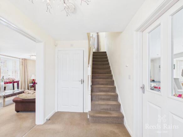 4 bed Detached for sale Image 4