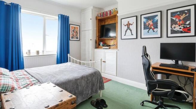 3 bed Semi-Detached for sale Image 4