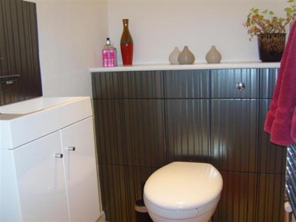 Photo 10