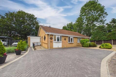 Burghead Close, College Town, Sandhurst, Berkshire, GU47