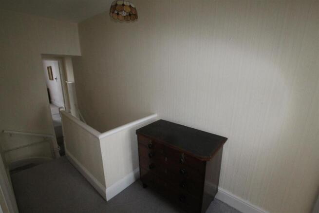 FIRST FLOOR - FRONT LANDING