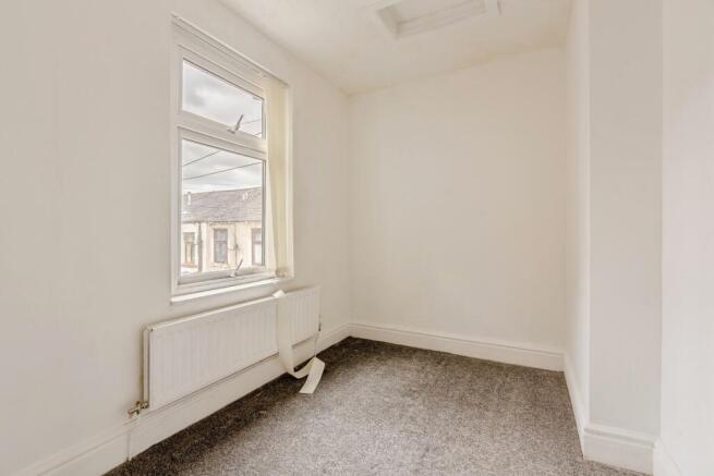 3 bed House for sale Image 10
