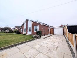 11, Stratford Close, Farnworth, Bolton BL4 0LZ