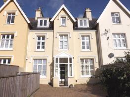 26, Courtenay Park, Newton Abbot TQ12 2HB