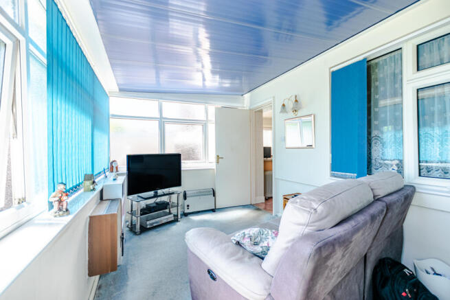 3 bed Semi-Detached for sale Image 8