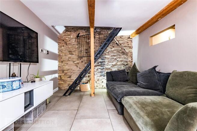 2 bed Terraced for sale Image 7
