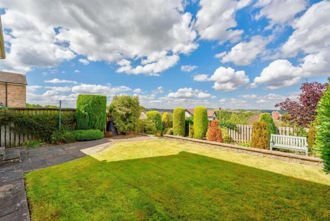 3 bed Detached for sale Image 4