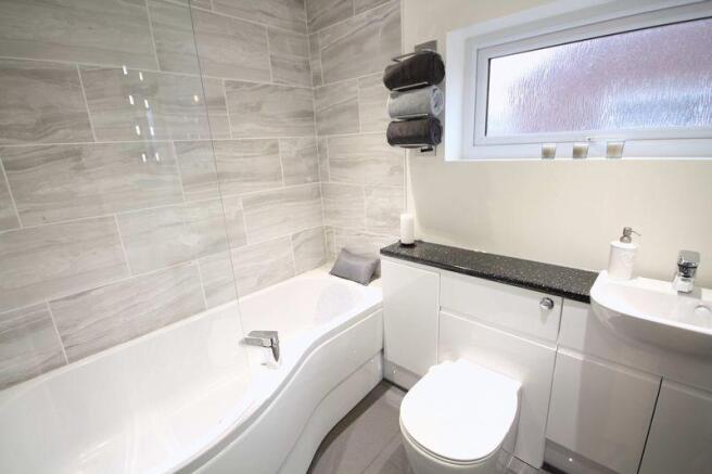 Family Bathroom 