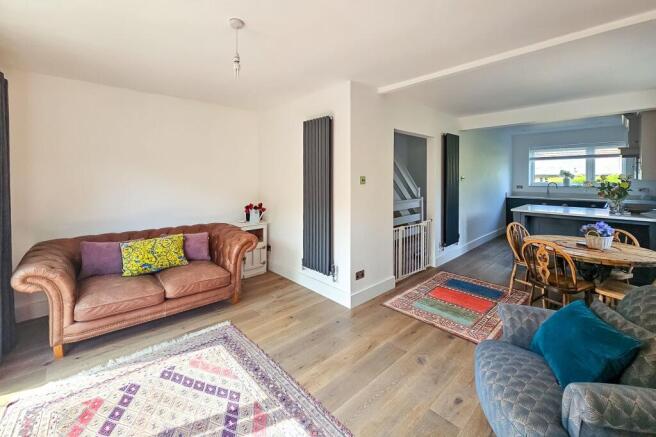 3 bed House for sale Image 4