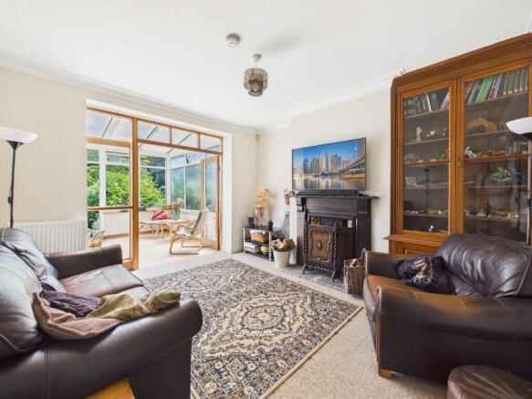 3 bed Semi-Detached for sale Image 5