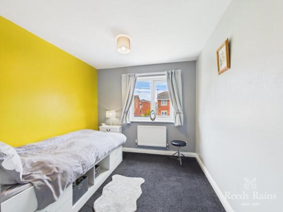 5 bed Detached for sale Image 12