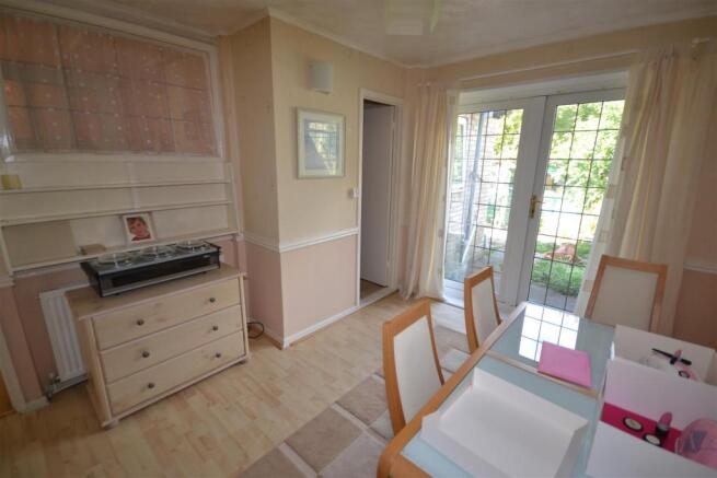 Dining Room/Bedroom 