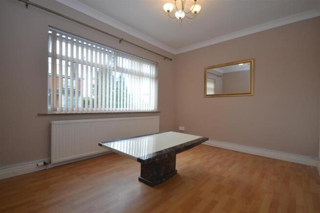 Family Room/Bedroom 