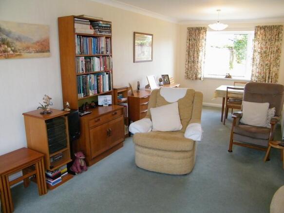 Lounge 2