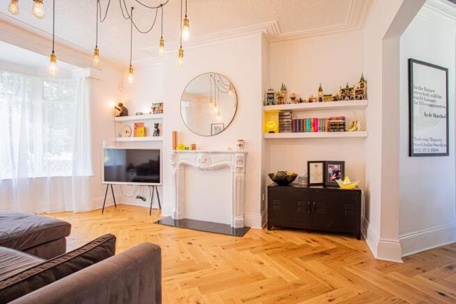 3 bed Semi-Detached for sale Image 11