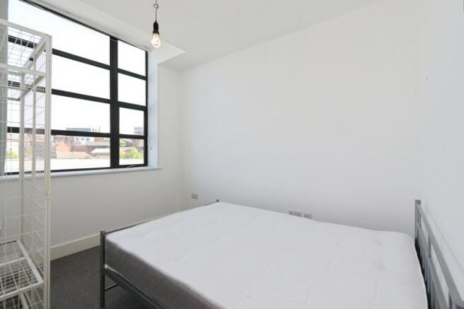 2 bed Apartment for sale Image 11