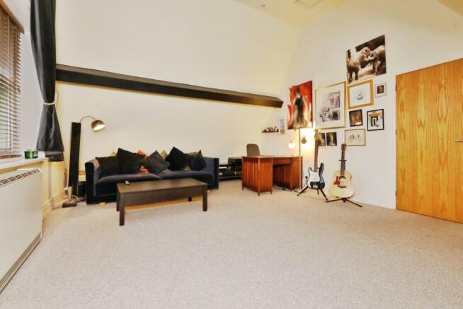 2 bed Flat for sale Image 9
