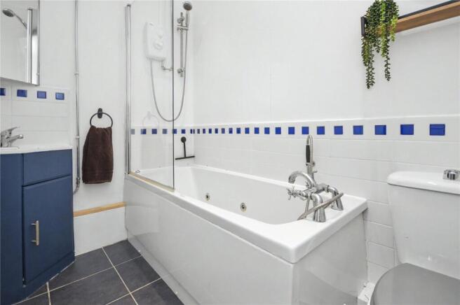 1 bed Apartment for sale Image 11