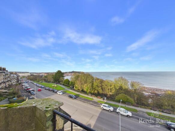 2 bed Apartment for sale Image 12