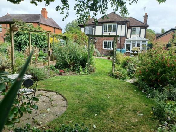 garden 2.jpg