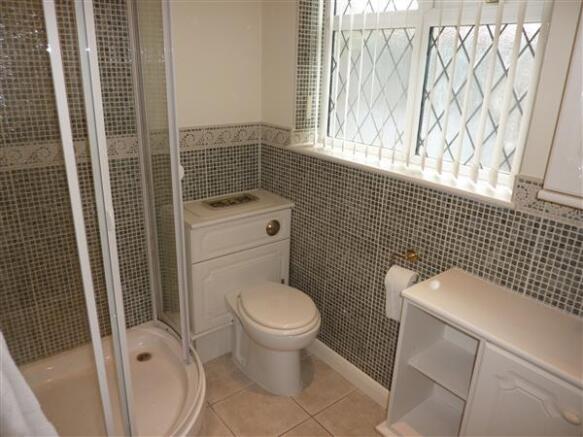 SHOWER ROOM