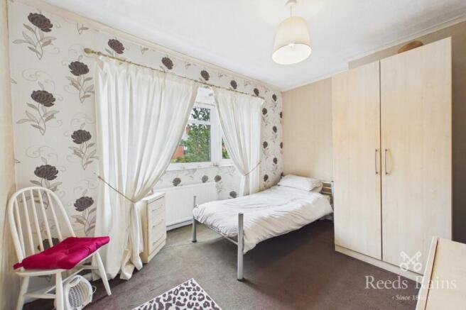 3 bed Semi-Detached for sale Image 8