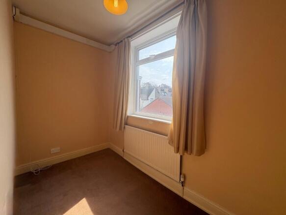 3 bed Terraced to rent Image 6