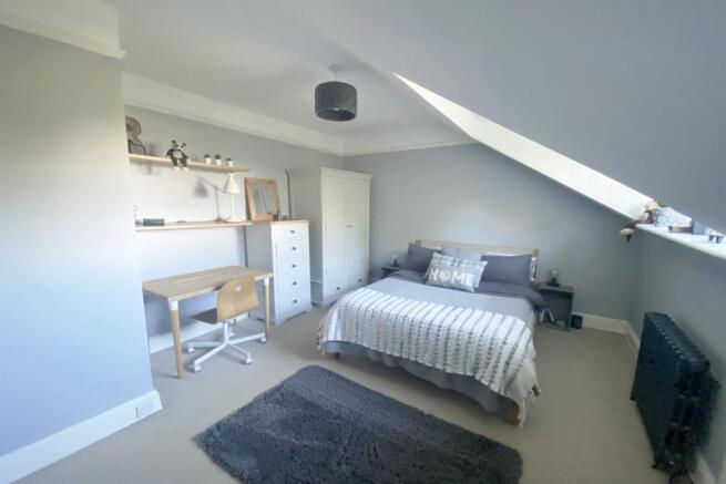Bed 5 - 2