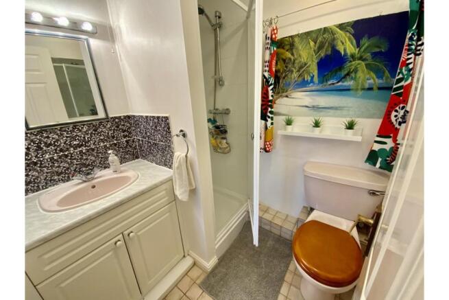 Master En-suite