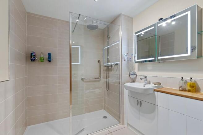 1 bed Retirement Property for sale Image 10