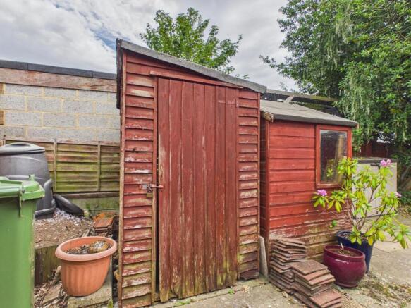 Rear Garden 2.jpg