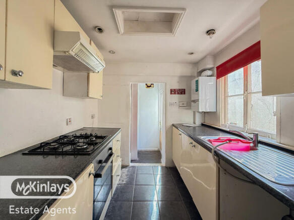 2 bedroom cottage with attic room walking distance to the Train station photo 4