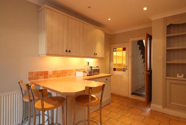 25 Teilo St 2409.JPG