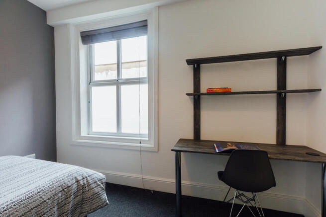 2 bed House to rent Image 9