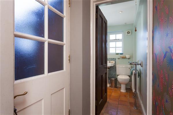 Photo 10
