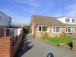 33, Woollin Crescent, Tingley, Wakefield WF3 1ET