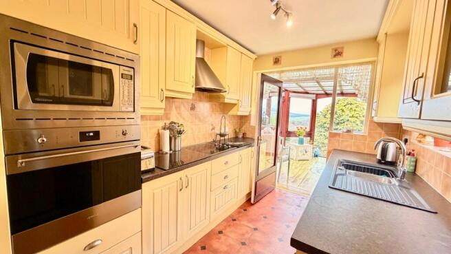 2 bed Cottage for sale Image 7