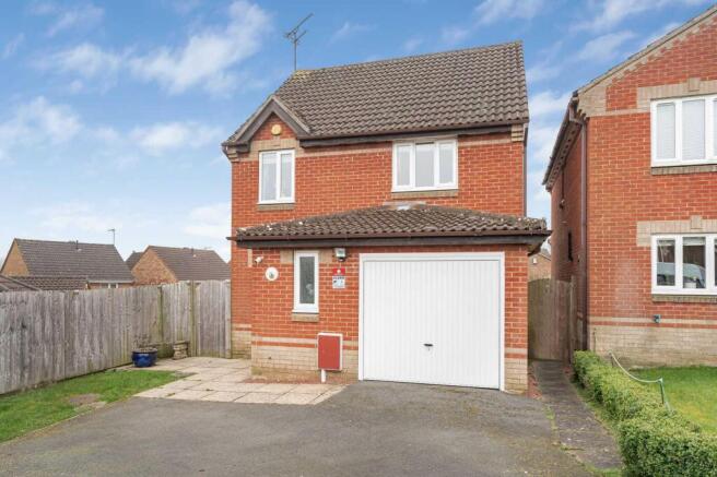 8 Peartree Close, Daventry