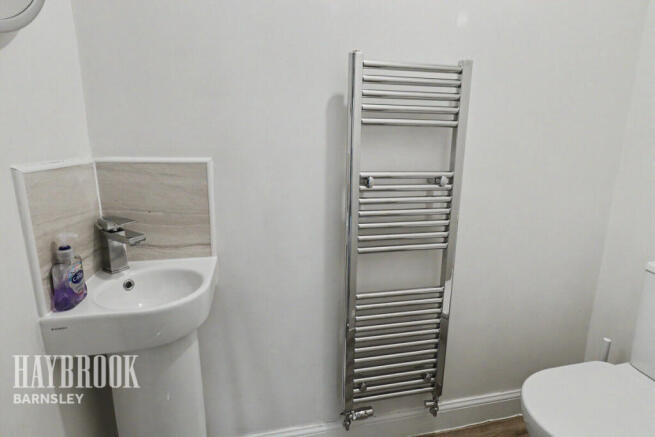 3 bed Detached for sale Image 8