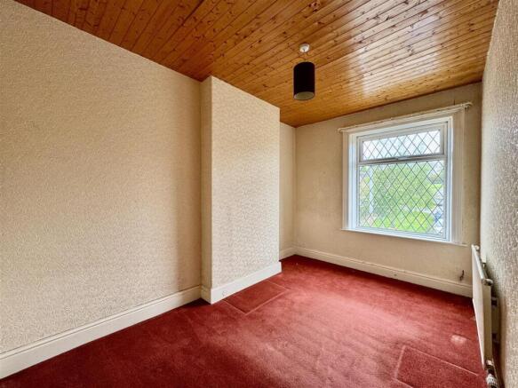 3 bed Terraced for sale Image 12