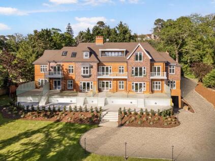 Holtwood Road, Oxshott, KT22