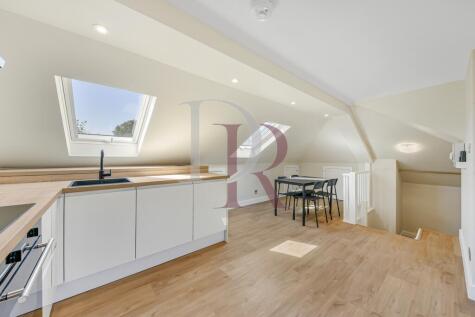 Sidney Avenue, Bowes Park, N13
