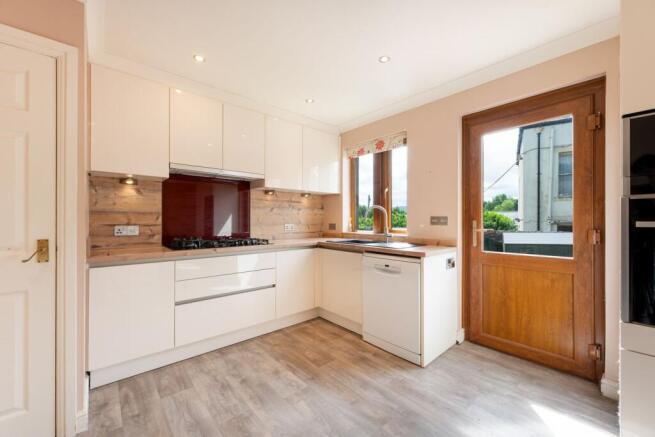 3 bed Terraced for sale Image 8