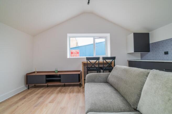 Call 02920 668585 to secure your viewing _2