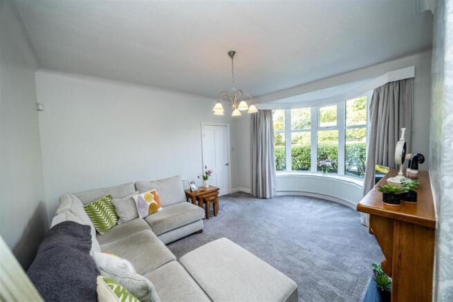 3 bed House for sale Image 5