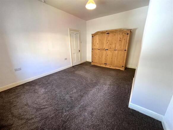 1 bed Terraced for sale Image 12