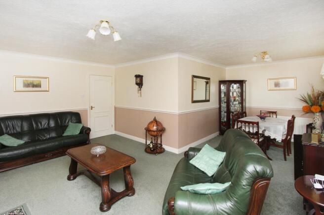 Lounge 1