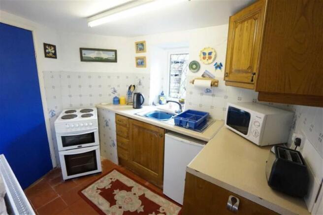 Kitchen:
