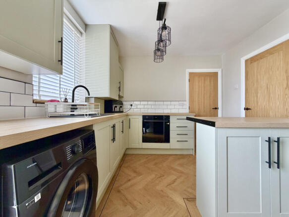 3 bed Terraced for sale Image 8
