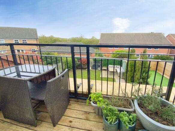 3 bed Semi-Detached for sale Image 8
